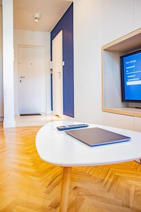 Central Apartment With Balcony And Views, Old Town, Metro Varsavia Esterno foto