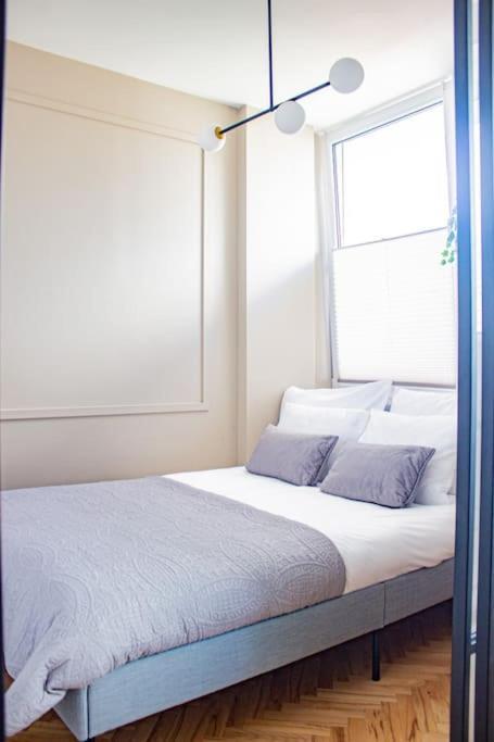 Central Apartment With Balcony And Views, Old Town, Metro Varsavia Esterno foto