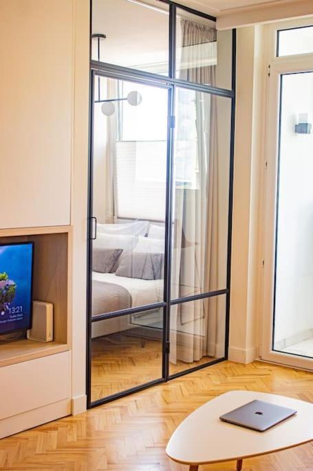 Central Apartment With Balcony And Views, Old Town, Metro Varsavia Esterno foto